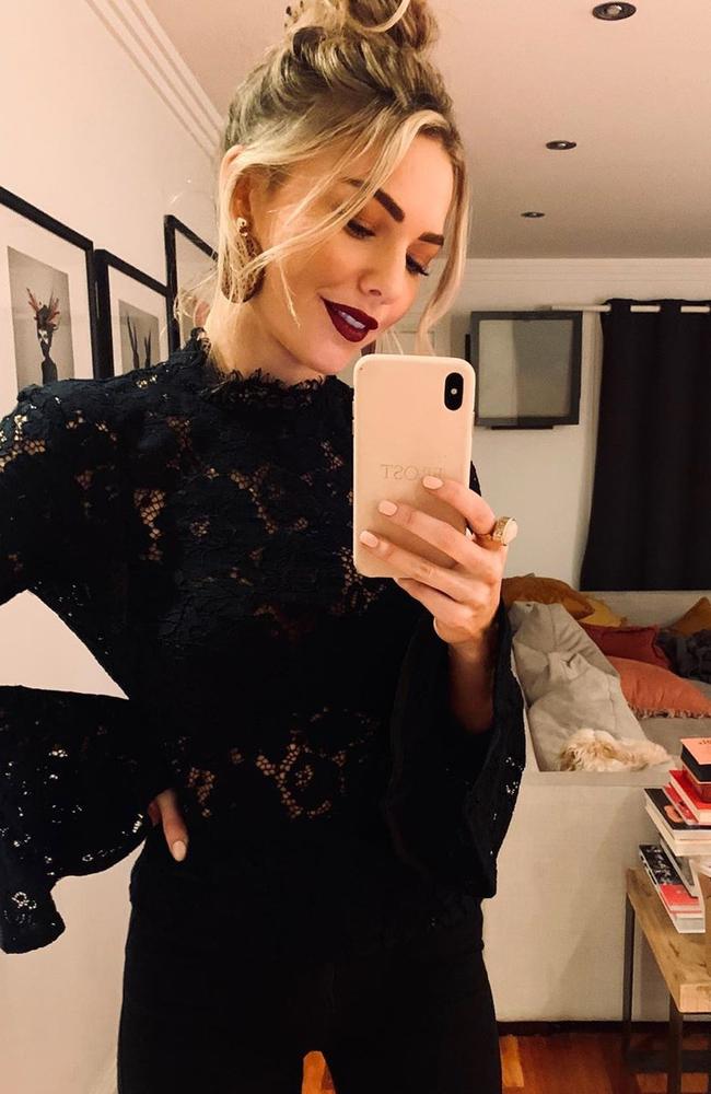 The star told followers to speak to health professionals for advice. Picture: Instagram.
