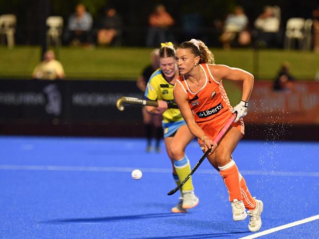 Rosie Malone playing for the Brisbane Blaze against Canberra Chill in the 2024 Hockey One season, Picture: Annette Andrews .