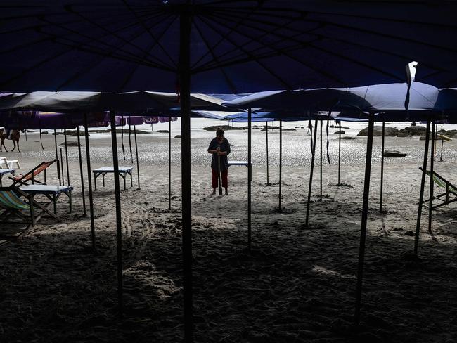 A string of bomb attacks targeting Thailand's crucial tourism industry have killed four people, officials said on August 12, sending authorities scrambling to identify a motive and find the perpetrators. Picture: AFP.