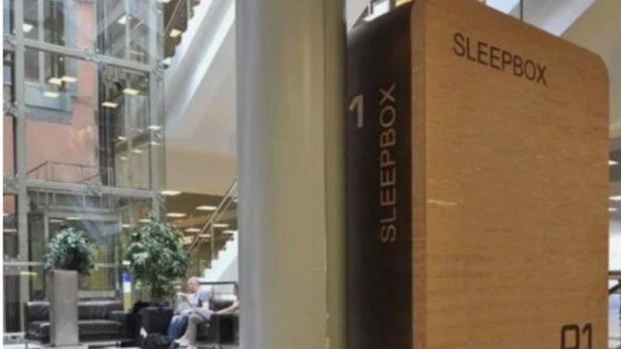 secret airport rooms - The Sleepboxes at Sheremetyevo, MoscowThe Sleepboxes at Sheremetyevo, Moscow