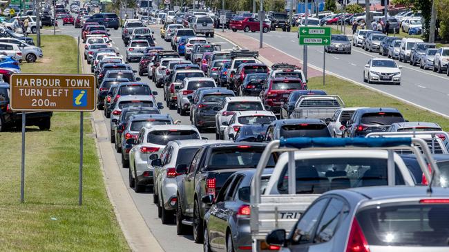 Heavy traffic along Brisbane road due to the Boxing Day Sales at Harbour Town Premium Outlets, Biggera Waters. Picture: Jerad Williams