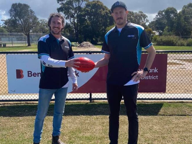 Crib Point coach Andrew Gilmour welcomes recruit Warwick Miller. Picture: Facebook