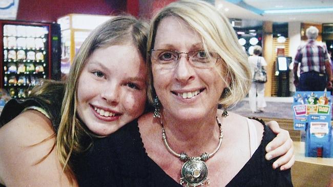 Twelve hours after eating a seafood lunch, Noelene Bischoff and her daughter Yvana were struck down. 