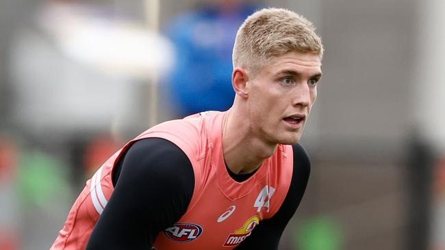 MELBOURNE, AUSTRALIA - JUNE 15: Tim English of the Bulldogs in action during the Western Bulldogs training session at Whitten Oval on June 15, 2023 in Melbourne, Australia. (Photo by Michael Willson/AFL Photos via Getty Images)