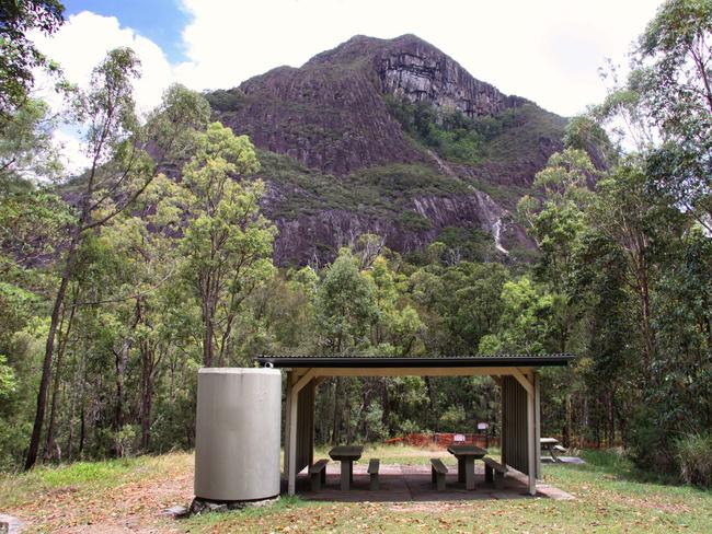 Warning signs at Mt Beerwah are being ignored. -MTBEERWAH0312b