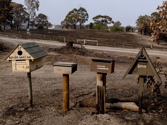 CLIFTON CREEK, AUSTRALIA - JANUARY 09: Burnt property is seen in Clifton Creek on January 9, 2020 in Bairnsdale, Australia. Victorian Premier Daniel Andrews has extended the State of Disaster for the next 48 hours as the state remains on high bushfire alert with dangerous weather conditions forecast for Friday. The Bureau of Meteorology has issued an extreme fire danger forecast for the north of the state on Friday, with a severe warning for the Mallee and north-east districts. Three people died in the fires that swept across East Gippsland last week. More than 923,000 hectares have been burnt across Victoria, with hundreds of homes and properties destroyed. (Photo by Luis Ascui/Getty Images)