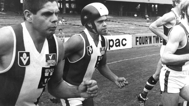 Phil Narkle wore a distinctive helmet during his playing days.