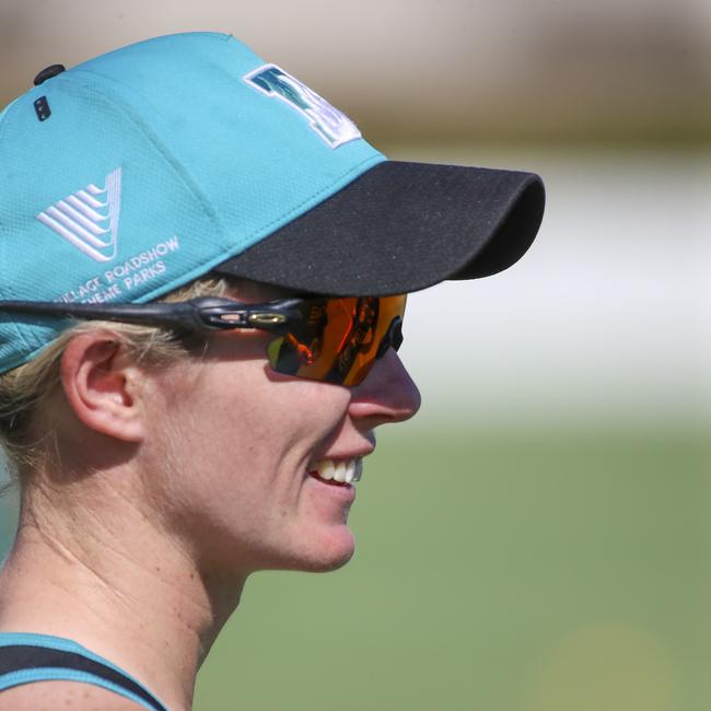 Heat player Beth Mooney at training. (AAP Image/Glenn Hunt)