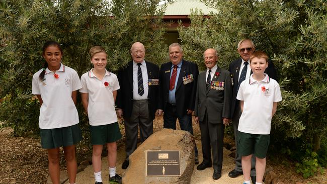 Thomas Chirnside Primary School marked its celebrating its 10 year partnership with the Melbourne West Vietnam Veterans Association.