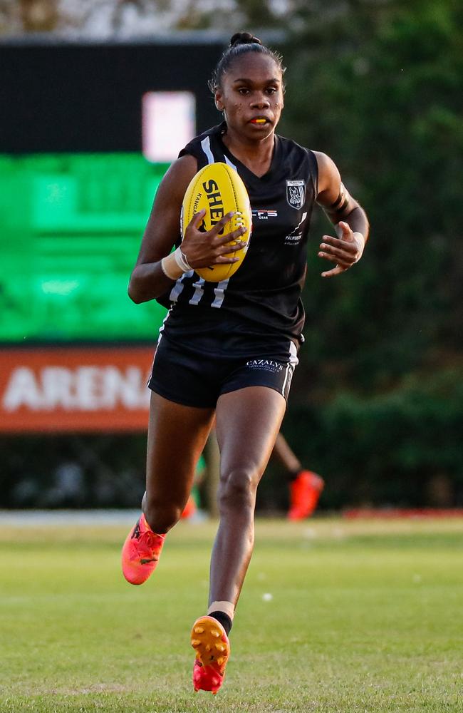 Palmerston Magpies Marika Carlton. Picture: Celina Whan / AFLNT Media.