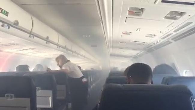 Delta Flight Emergency Landing: Boeing MD-88 Fills With Smoke | News ...