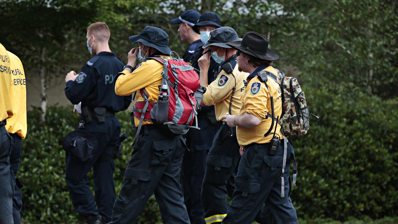 Search and rescue teams assemble at Mt Wilson RFS HQ. Picture: Adam Yip