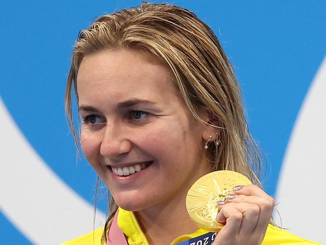 TOKYO, JAPAN - JULY 28: Ariarne Titmus of Team Australia poses with the gold medal for the Women's 200m Freestyle Final on day five of the Tokyo 2020 Olympic Games at Tokyo Aquatics Centre on July 28, 2021 in Tokyo, Japan. (Photo by Tom Pennington/Getty Images)