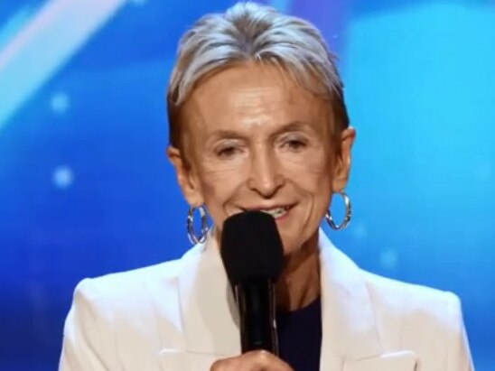 Janice appeared on stage in a demure outfit. Picture: 7Plus