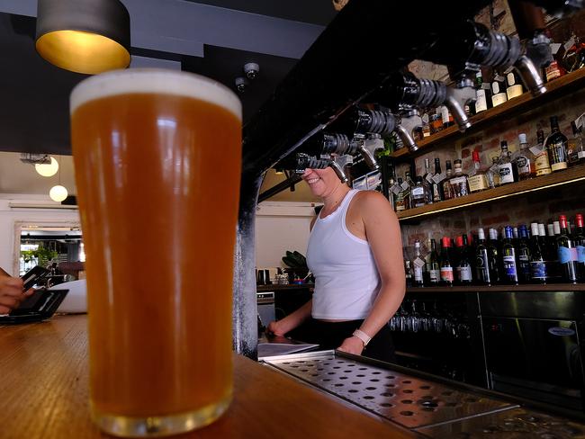 MELBOURNE , AUSTRALIA - NewsWire Photos  APRIL  5, 2021:  Photos of members of the public enjoying a drink in their favourite pubs in Melbourne. Pub owners are warning they need to be able to operate at full capacity in order to navigate the looming financial crunch of both JobKeeper and rent relief periods ending.Picture: NCA NewsWire/ Luis Ascui