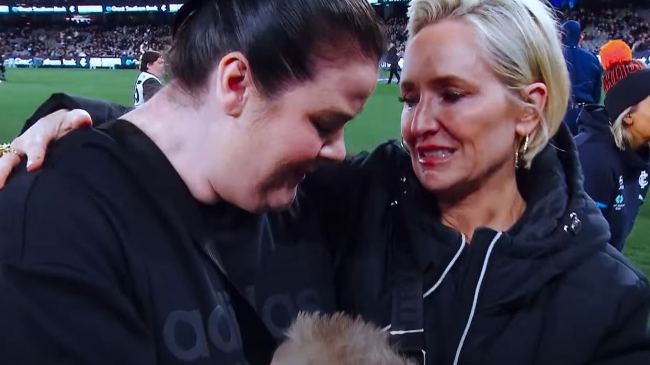 Fifi comforts a mum during the Underdogs campaign.