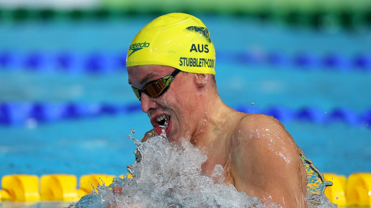 Zac Stubblety-Cook on his way to gold in the 200m final.