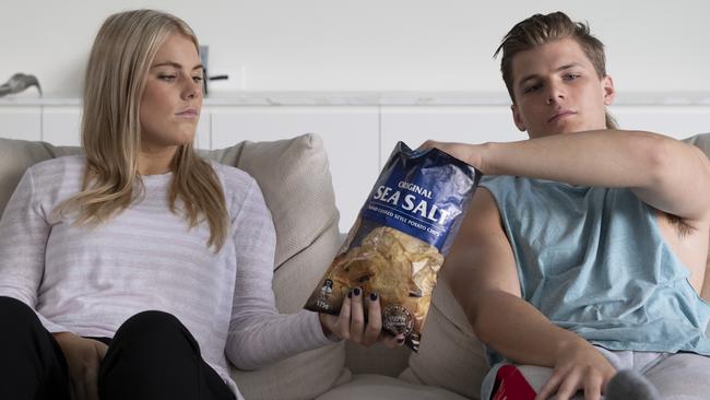 Brooke and Jackson star in Kayo’s TVC ahead of the Cricket World Cup.