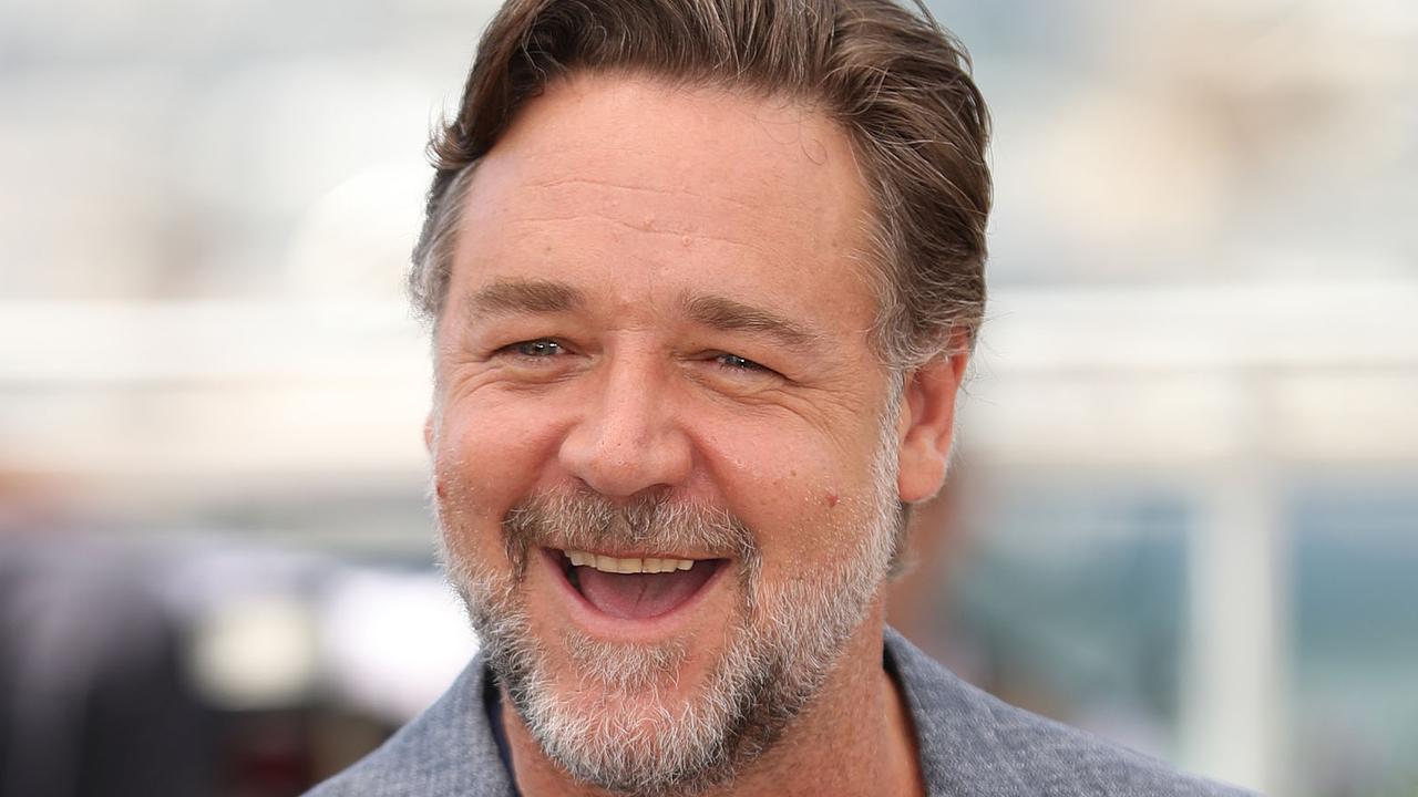 Russell Crowe To Play Zeus In Thor: Love And Thunder 