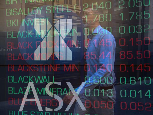 SYDNEY, AUSTRALIA - Newswire Photos: FEBRUARY 20 2022:A general view of people walking past the ASX in Sydney's West. Picture: NCA Newswire Gaye Gerard