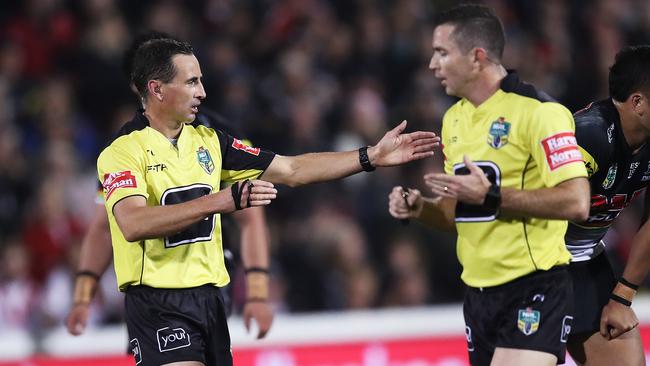 Referee brothers Gerard and Chris Sutton. Image: Phil Hillyard