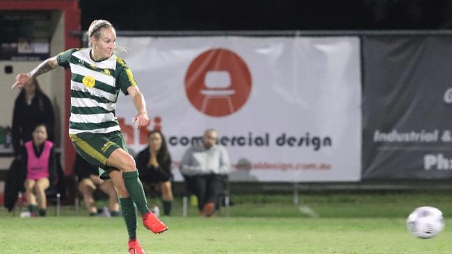 Western Pride speedster Kate Webb fired in some sensational curling kicks that resulted in goals. Picture: Kerryn Hyett