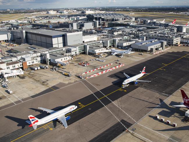 LONDON, ENGLAND - OCTOBER 11: A general view of aircraft at Heathrow Airport on October 11, 2016 in London, England. The UK government has said it will announce a decision on airport expansion soon. Proposals include either a third runway at Heathrow, an extension of a runway at the airport or a new runway at Gatwick Airport. (Photo by Jack Taylor/Getty Images)