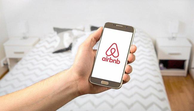 Airbnb has hit back at Byron Mayor Simon Richardson.