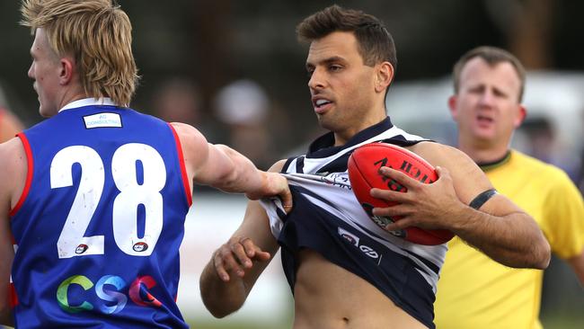 Sam Lloyd in action for Bundoora. Picture: Stuart Milligan