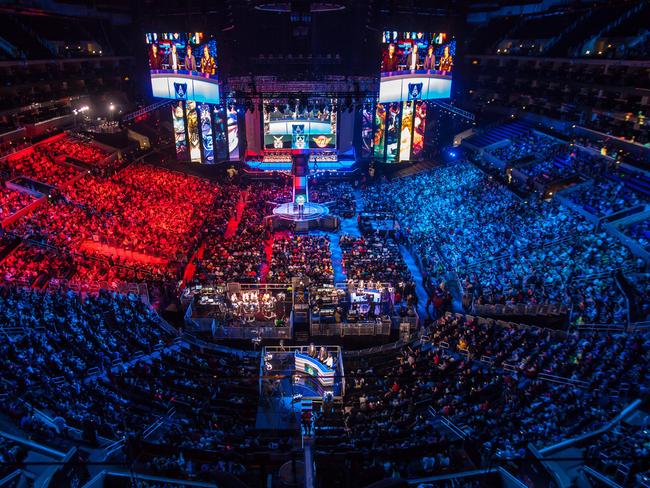 A sold out Los Angeles Staples Center for 2013’s League of Legends finals.