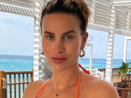 Former UK reality star Ferne McCann has been praised for sharing a series of 'real' postpartum photos. Picture: Instagram