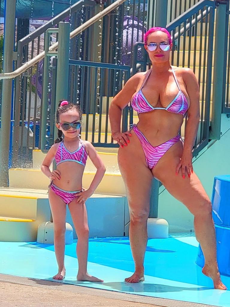Coco Austin Slammed For Inappropriate G String Bikini At Water Park Photos News Com Au