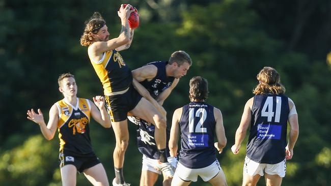 Brenton Credlin takes a mark for Frankston YCW. Picture: Valeriu Campan