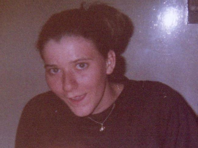 2000 : Amber Haigh (19) in 2000 copy photo taken on her 18th birthday at her aunt Stella's Carinya Downs home in Kingsvale on Southern Highlands, who was last seen in 06/02 & is believed to have been murdered.NSW / Crime / Murder / VictimP/