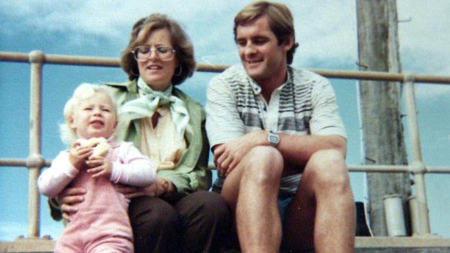 Lynette Dawson with husband Chris and daughter Shanelle.