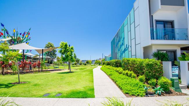 The footpath block at Leslie Crescent, in Caloundra West has finally attracted a buyer.