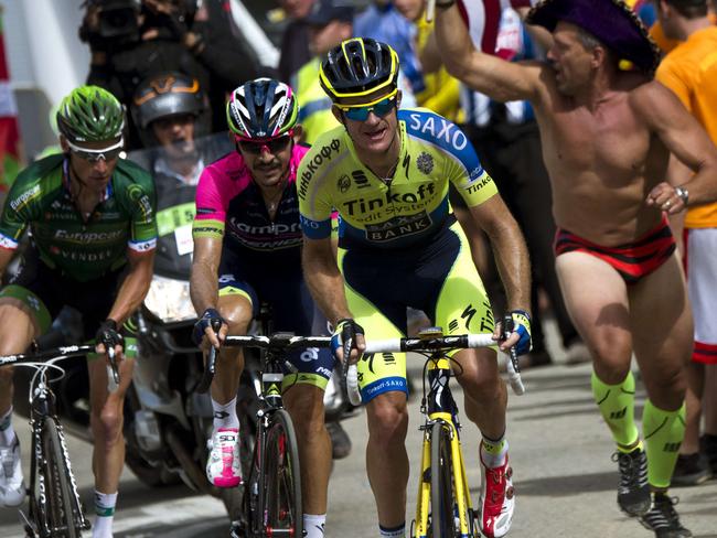 Australia's Michael Rogers navigates the crowds during his victorious stage.