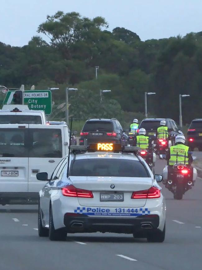 The motorcade transporting Michelle and Barack Obama. Picture: Jacob Matthew / News Media Network