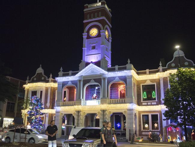 ‘Really sad’: Lack of public Christmas lights in CBD slammed