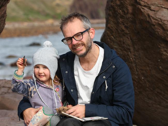 Nature Play SA general manager Jason Tyndall with daughter Eloise at Hallett Cove in 2018. Picture: Tait Schmaal