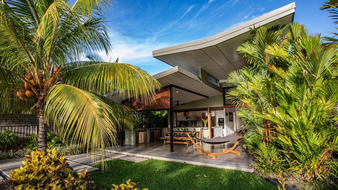 Luxury Lakes Estate Port Douglas.