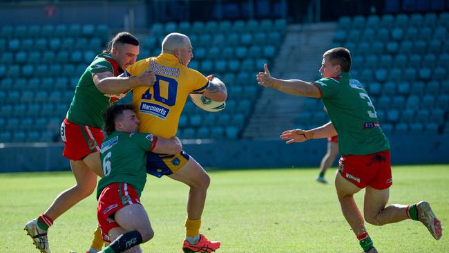 Corrimal Vs Dapto. Justin Faughlin running the ball. Picture: Thomas Lisson