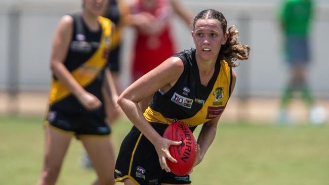 Cassie McWilliam in the Nightcliff vs Waratah 2023-24 NTFL women's knockout semifinal. Picture: Pema Tamang Pakhrin