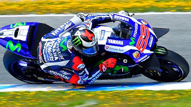 Jorge Lorenzo was beaten to the Spanish Grand Prix pole by Valentino Rossi.