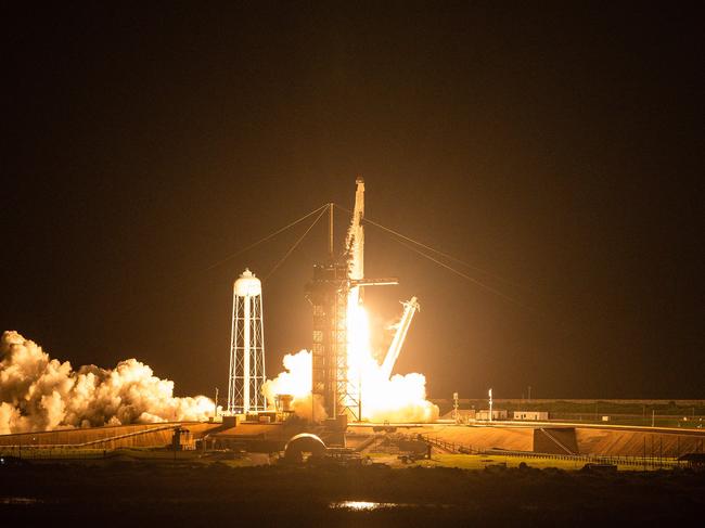 The SpaceX Falcon 9 rocket carrying the Inspiration4 crew launches from Pad 39A at NASA's Kennedy Space Center in Cape Canaveral, Florida on September 15, 2021. - The Inspiration4 mission, the first to send an all-civilian crew to orbit, will venture deeper into space than the International Space Station. (Photo by Chandan KHANNA / AFP)