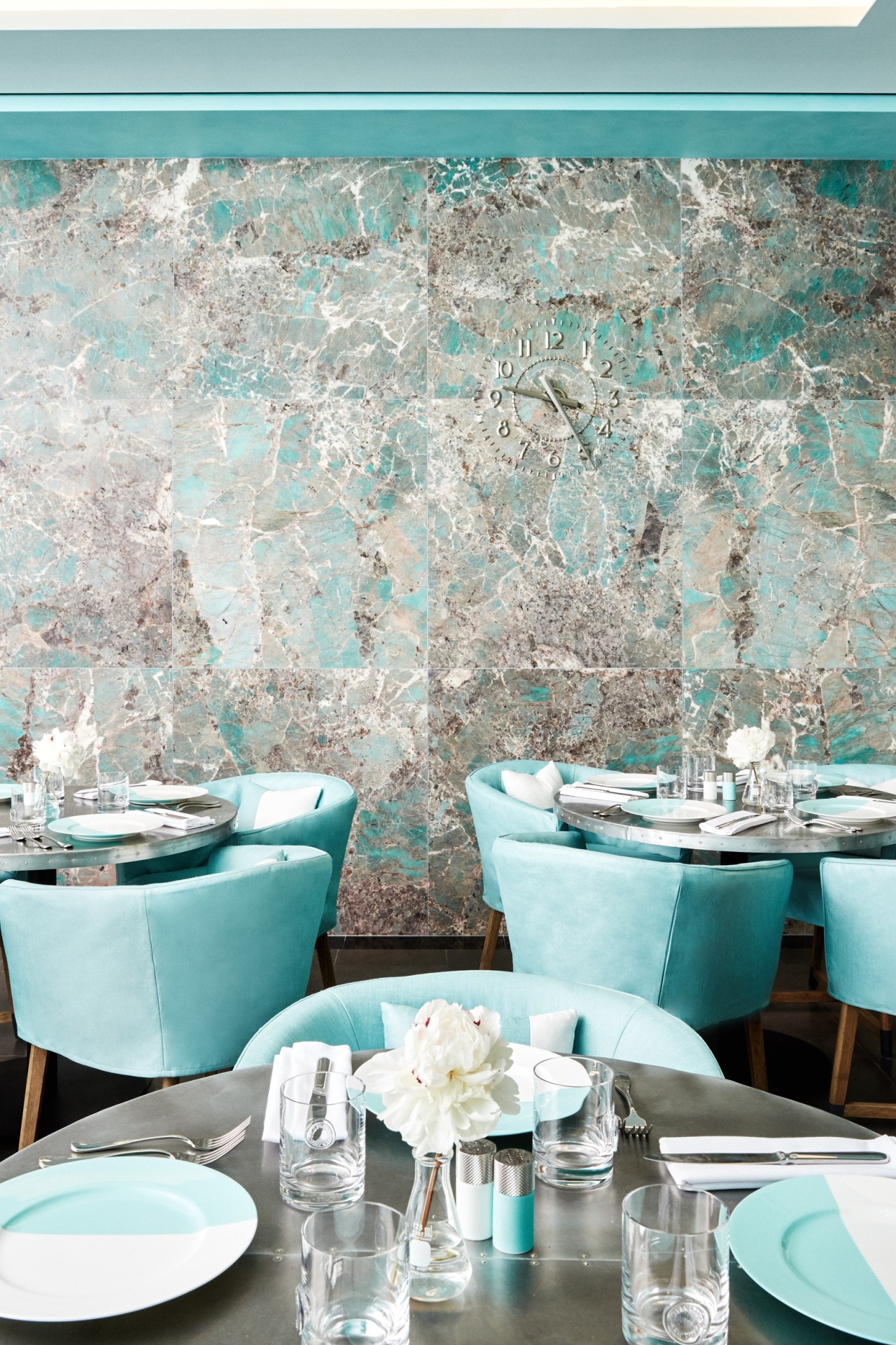 Dining at the Tiffany Blue Box Café in 