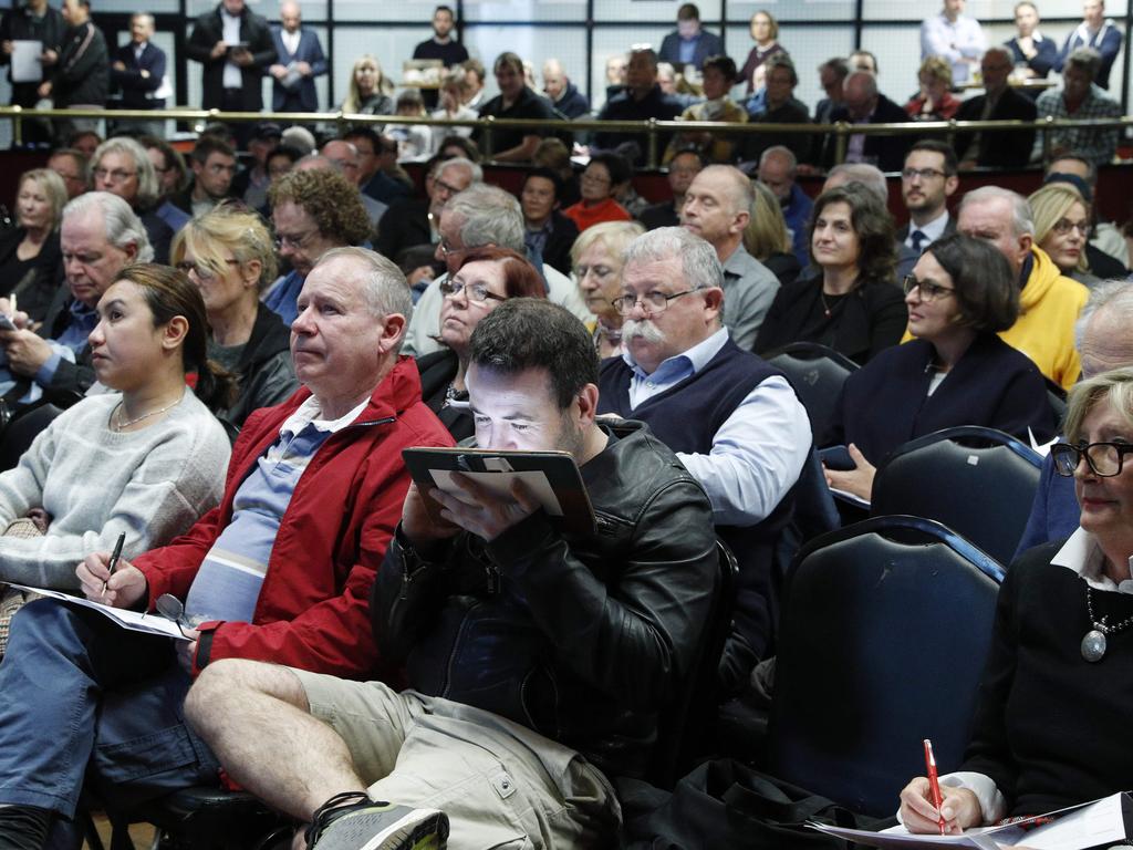 Hundreds of people turned up to the auction at the Paddington RSL/