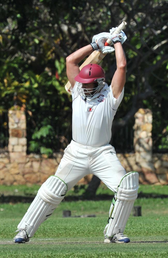 Darwin V Palmerston at Kahlin Oval, Stephen Regen, Yuara Weerasingad.