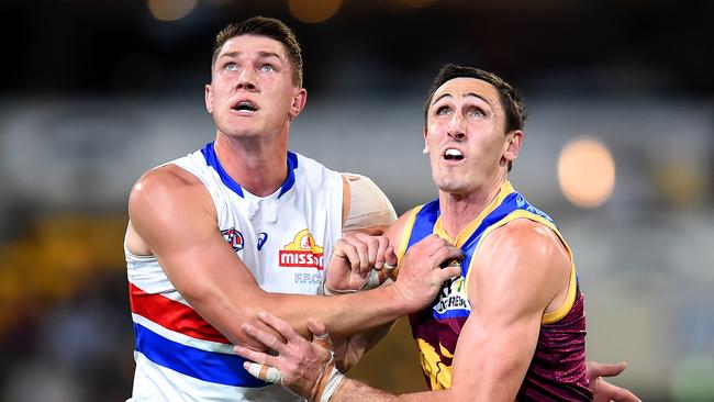 Ruckman Jordon Sweet (left) arrives at Port Adelaide from the Western Bulldogs. Picture: Albert Perez/AFL Photos via Getty Images)