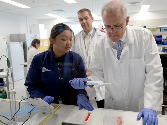 MELBOURNE, AUSTRALIA - NewsWire Photos MAY 20, 2021: Prime Minister Scott Morrison tours Planet Innovation at Box Hill. Picture: NCA NewsWire/Andrew Henshaw